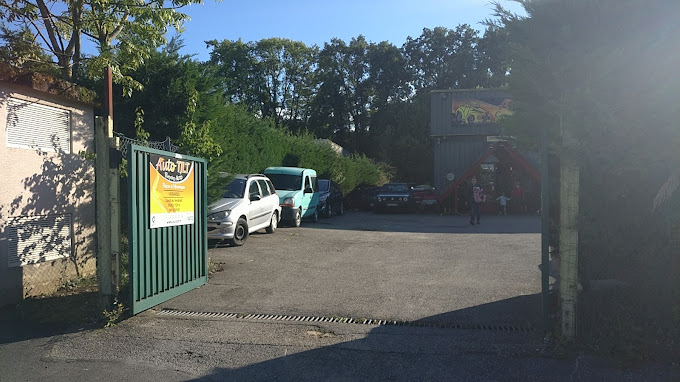 Aperçu des activités de la casse automobile AUTOTILT située à ANNECY (74600)